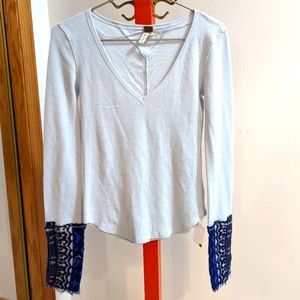 NWOT We The Free M+M+ Light Blue V-Neck Sweater Knit Sleeve Cuffs Buttons